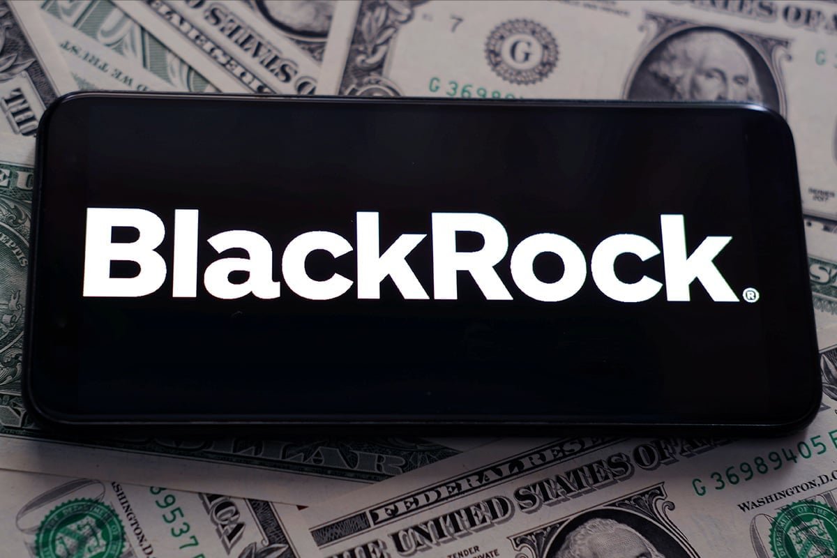 BlackRock Bitcoin Outflow Hits $446M in Coinbase Prime Transfer