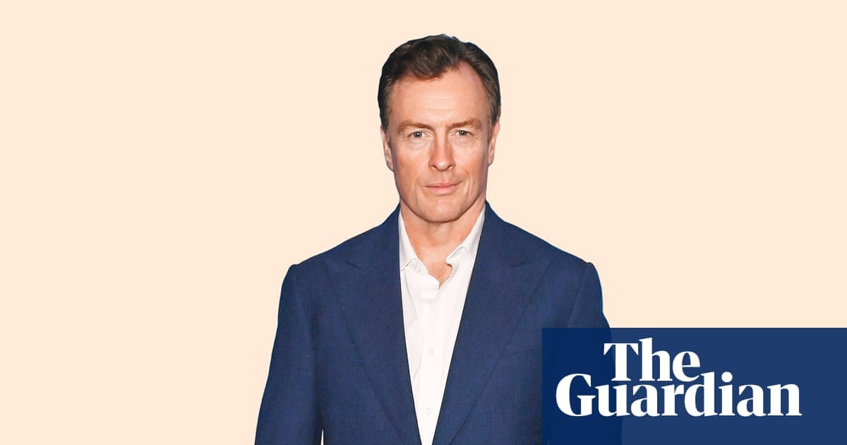Toby Stephens: ‘I lost my dad to cirrhosis. The only difference between us was that, tragically, he couldn’t stop drinking’