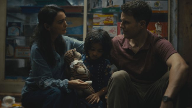 ‘A Mosquito in the Ear’ Trailer: A New Family Tries to Blend in This Charming Festival Favorite