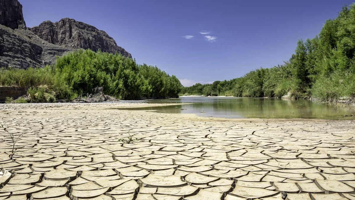 Project Jupiter AI data center build raises concerns about water usage in rural New Mexico desert — Oracle calls water usage 'negligible' for 11 million gallon one-time fill