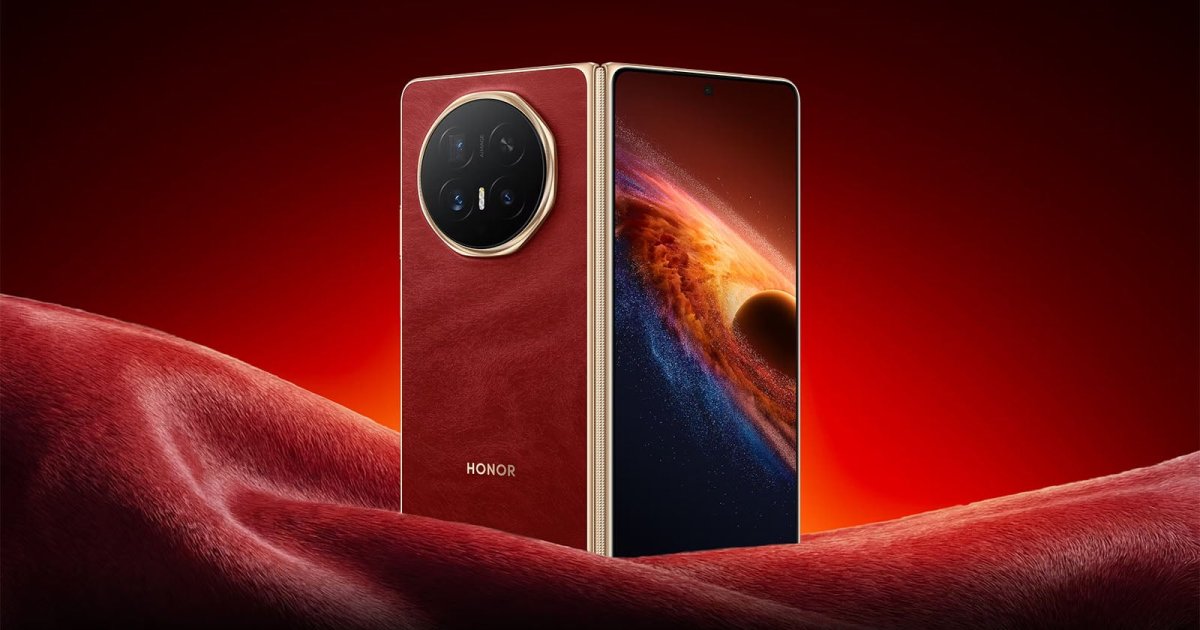 Honor Magic V6 Foldable Squeezes in Big Battery and Apple Connectivity