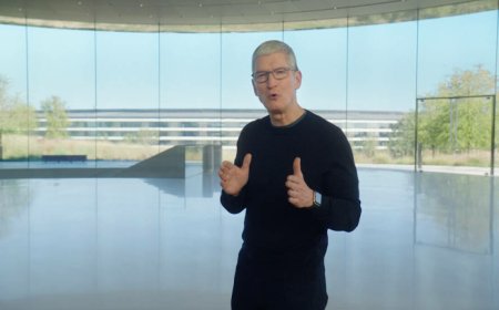 Apple courts developers with privacy and context in AI comeback bid