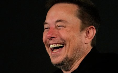 Elon Musk Now Has About $1 Trillion More Than the Next Richest Person in the World