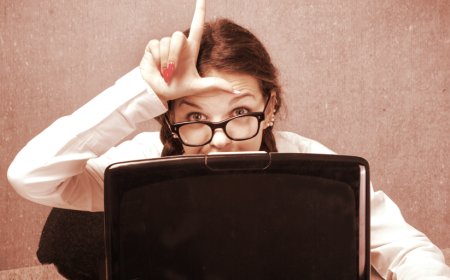 AI Agent Rekts Dev on Bogus Scan, Leaves Them Begging for Crypto Donations