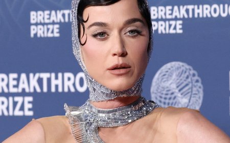 Katy Perry Makes Dig at Exes Orlando Bloom, John Mayer During Concert