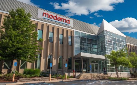 Moderna (MRNA) Stock Surges 9% Following Positive FDA Review of mRNA Flu Vaccine