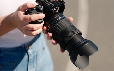 Samyang and Schneider-Kreuznach Complete Their Compact f/2.8 Holy Trinity