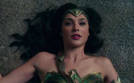 Zack Snyder's DCEU Team-Up Movie Easily Dethroned By Devil Wears Prada 2 In All-Time Box Office Charts