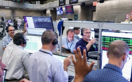 US stock futures drop after tech selloff as Fed rate hike expectations surge