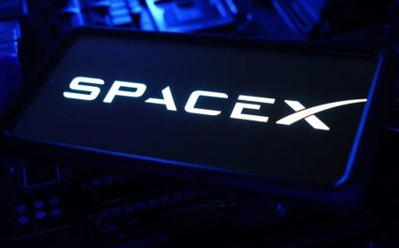 SpaceX (SPCX) Stock Rallies 7% on Russell 1000 Entry—But Watch Out for August