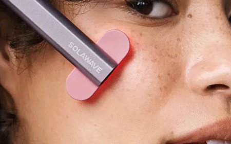 Get a Last-Minute Father’s Day Discount on Solawave’s Red Light Wand