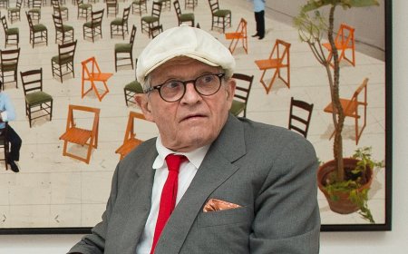 'Why wouldn't David Hockney's partner let friends see him in final weeks?' Insiders reveal concerned friends were turned away at the door - and mystery over the artist's secret £100m collection
