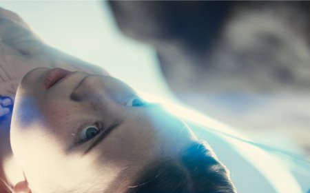 What Happens After Disclosure Day's Ending Explained By Writer David Koepp