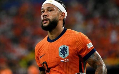 Netherlands’ Memphis Depay, Bart Verbruggen fit to start against Japan