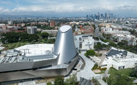 Space Shuttle Endeavour stacks up nicely for new California exhibit