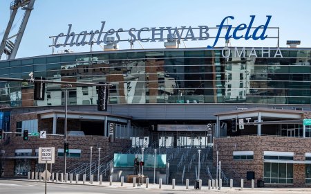 $35K Camera Gear Stolen From Baseball Team’s Bus Hours Before College World Series Debut