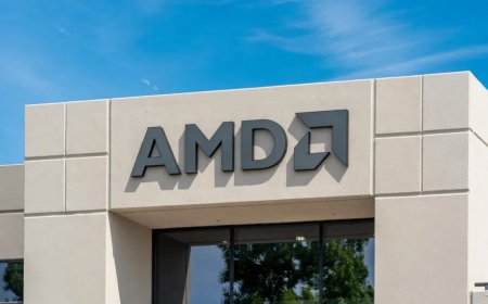 AMD (AMD) Stock: Board Member Offloads $5.4M Stake as Shares Surge — Red Flag or Routine?