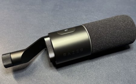 Razer Seiren V3 Pro Review: USB, XLR, and 32-bit float