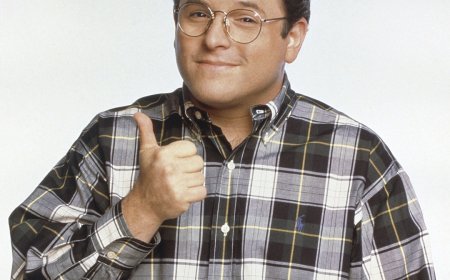 Seinfeld's Jason Alexander Makes Rare Appearance in Los Angeles