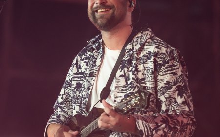 Noah Kahan Seemingly Addresses Fan Pooping Incident at Concert