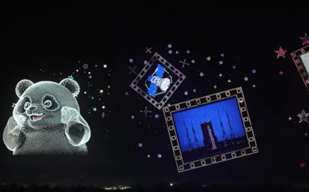 'A breathtaking spectacle' — Watch the jaw-dropping 33,600-LED mesh formed entirely by Chinese drones that smashed 3 world records