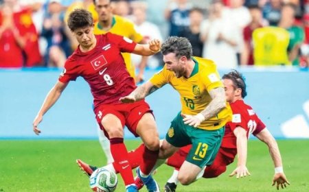 Paraguay leads Türkiye 1-0 at halftime in crucial World Cup Group D match