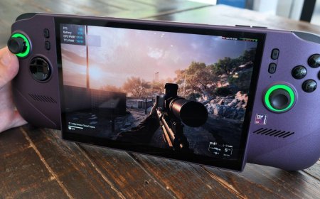 I held the next-gen handheld