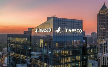Invesco Enters Tokenized Stablecoin Reserve Arena with SEC Filing