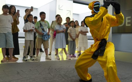 The skeptic’s guide to humanoid robots going viral on the Internet