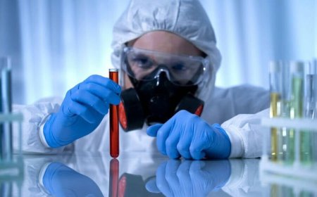 AI heavyweights warn their tech could help terrorists develop bioweapons