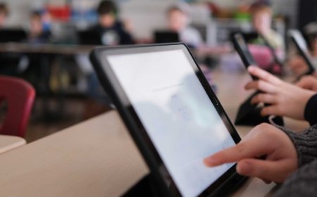 FCC may kill $2B program that connects schools and libraries to Internet
