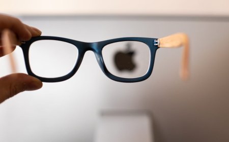 Apple Is Officially Coming for Meta’s Privacy-Invading Lunch With Its Own Smart Glasses in Late 2027