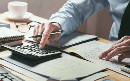 SMBs are acting on financial advice from AI chatbots — before talking to their accountant, as experts warn 'that pressure is only going to grow'