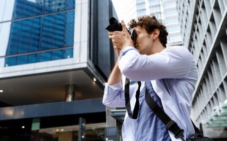 The Decisive Moment Is 74 Years Old. Does It Still Apply?
