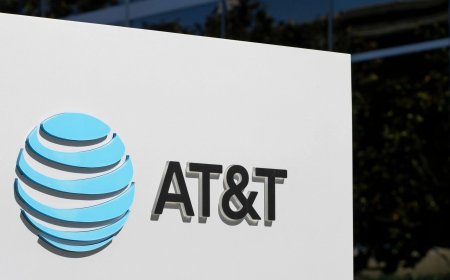 AT&T (T) Stock Plummets 4% on Satellite Broadband Competition Concerns