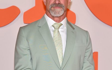 Christopher Meloni Details Being Attacked Working as a Bouncer