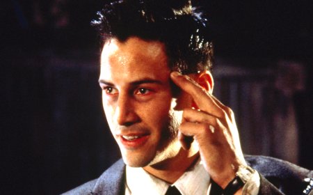 Watch 1995's Johnny Mnemonic before it leaves Netflix on June 30