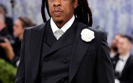 Jay-Z Disses Nicki Minaj, Drake and Kanye West in Scathing Freestyle