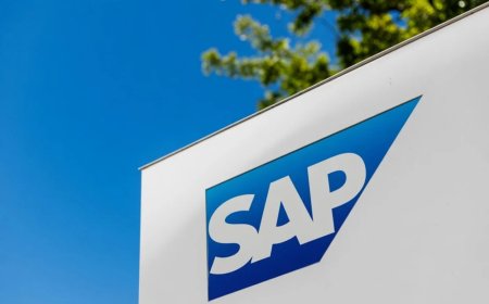 SAP (SAP) Shares Tumble 4% Following Oracle’s Massive $95B AI Infrastructure Investment Announcement