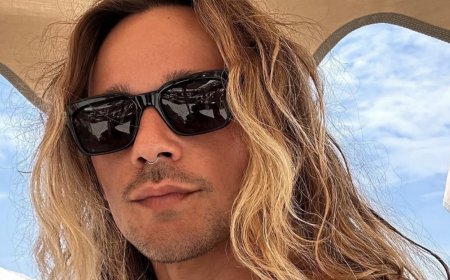 Celebrity Hairstylist Travis Ogletree’s Golden Rules for Shiny, Sun-Kissed Locks All Summer Long