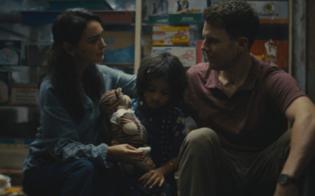 ‘A Mosquito in the Ear’ Trailer: A New Family Tries to Blend in This Charming Festival Favorite