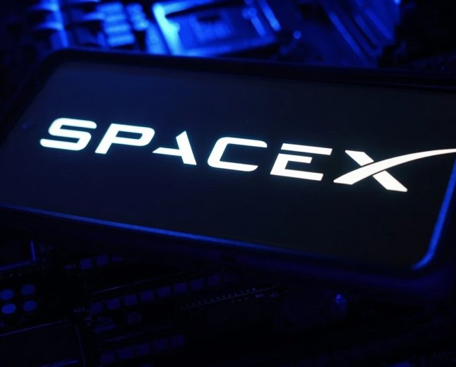 SpaceX (SPCX) Stock Rises on Reports of Trump Accounts Donation Discussions