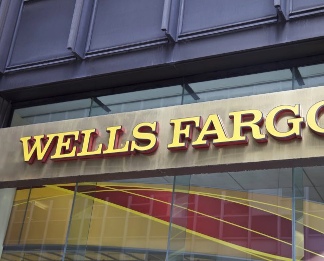 Wells Fargo Boosts S&P 500 Forecast to 7,950 as AI Rally Shows No Signs of Slowing