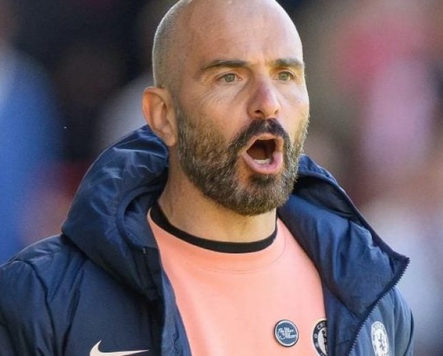 Manchester City nears agreement with Chelsea to hire Enzo Maresca