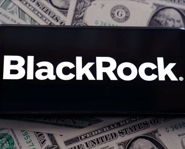 BlackRock Bitcoin Outflow Hits $446M in Coinbase Prime Transfer