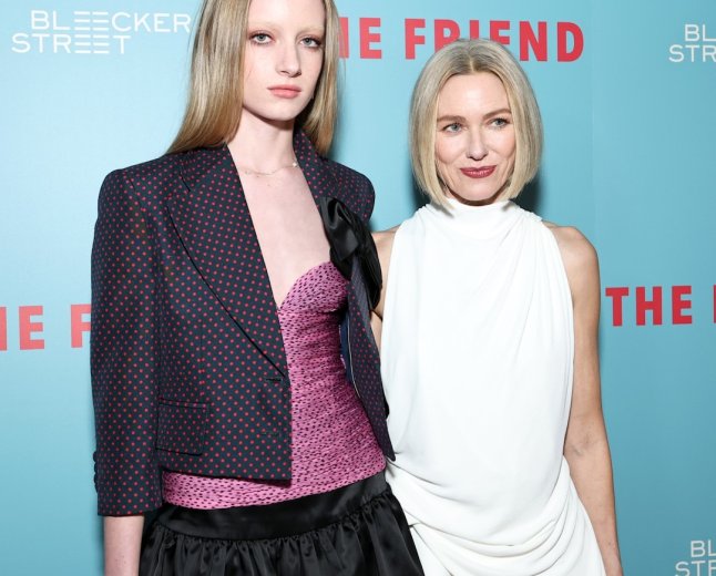 How Naomi Watts & Liev Schreiber Support Model Daughter Kai's Career
