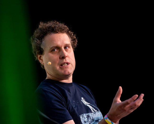 In a bold move, Rocket Lab acquires Iridium Communications