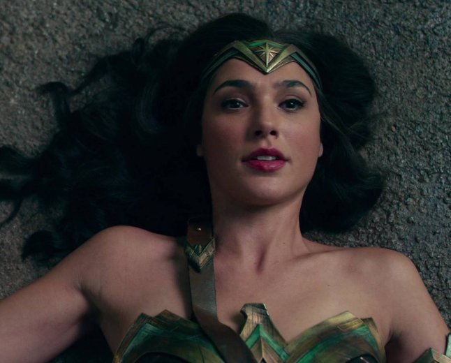 Zack Snyder's DCEU Team-Up Movie Easily Dethroned By Devil Wears Prada 2 In All-Time Box Office Charts