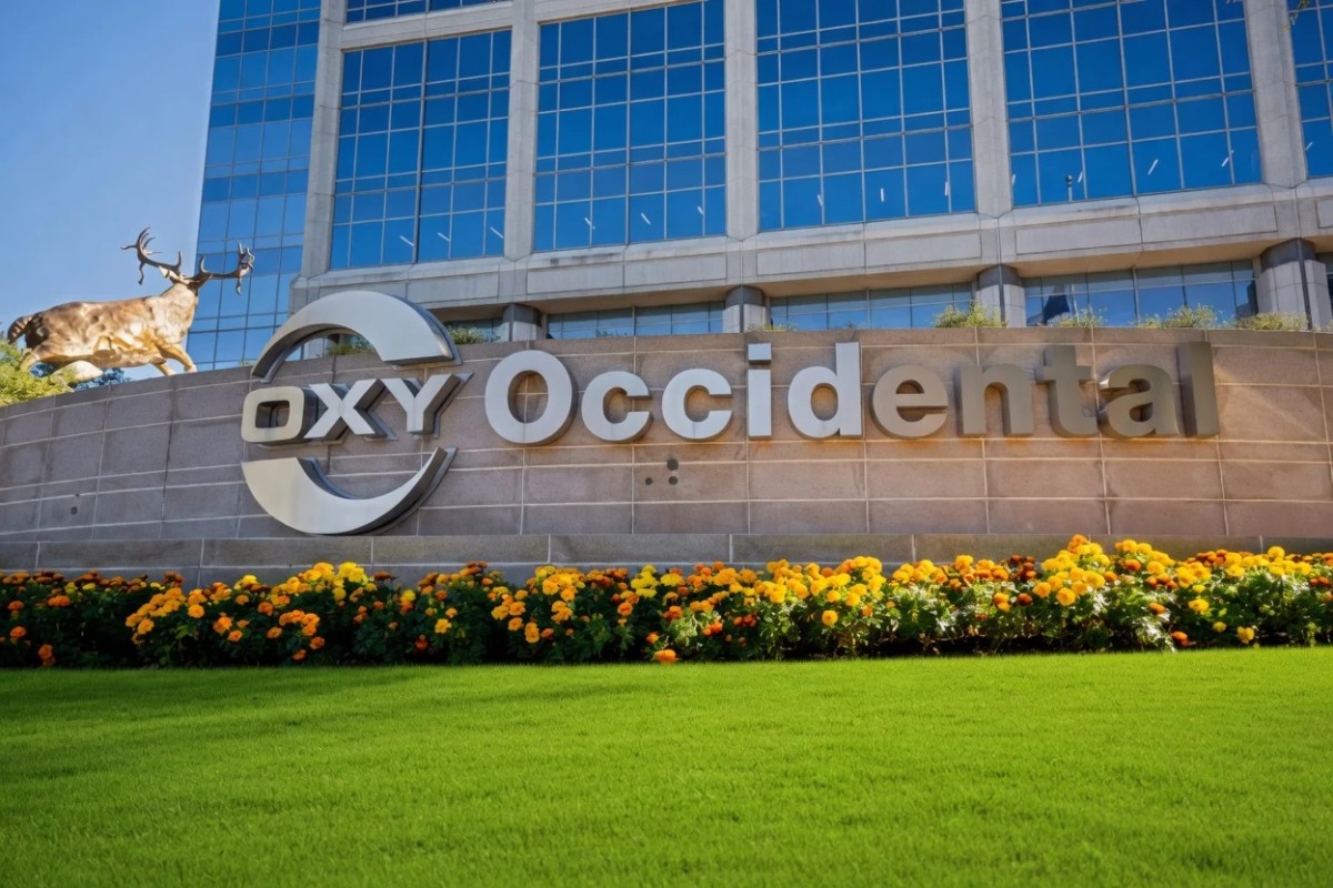 Occidental Petroleum (OXY) Surges Nearly 4% on Analyst Upgrade and Crude Rally