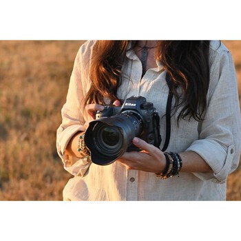 What Is a Leaf Shutter vs. a Focal Plane Shutter?